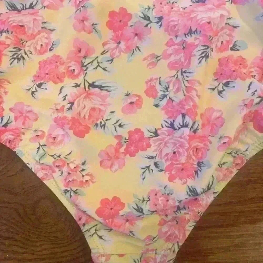 Nicole Miller Floral Ruffle Pom Pom one piece swimsuit size 2T - Picture 4 of 8